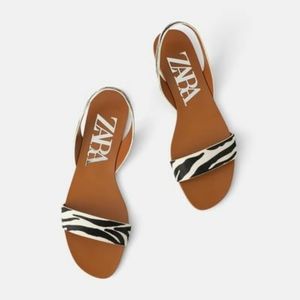 Zara embossed animal printed flats size 6.5